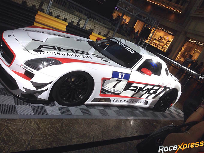 Renger van der Zande: "Eer om de kleuren van Mercedes te verdedigen" + FOTO LIVERY